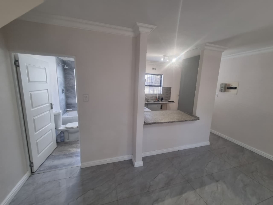 To Let 3 Bedroom Property for Rent in Rondebosch East Western Cape